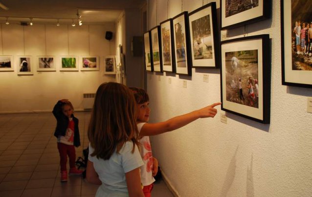 Vernissages des expositions au Centro Espagnol  : 1379667459.dsc_0611.jpg