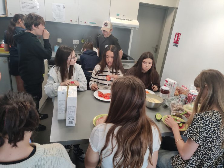 Journée anglaise à l&#8217;Espace Ados de Corneilla-la-Rivière !